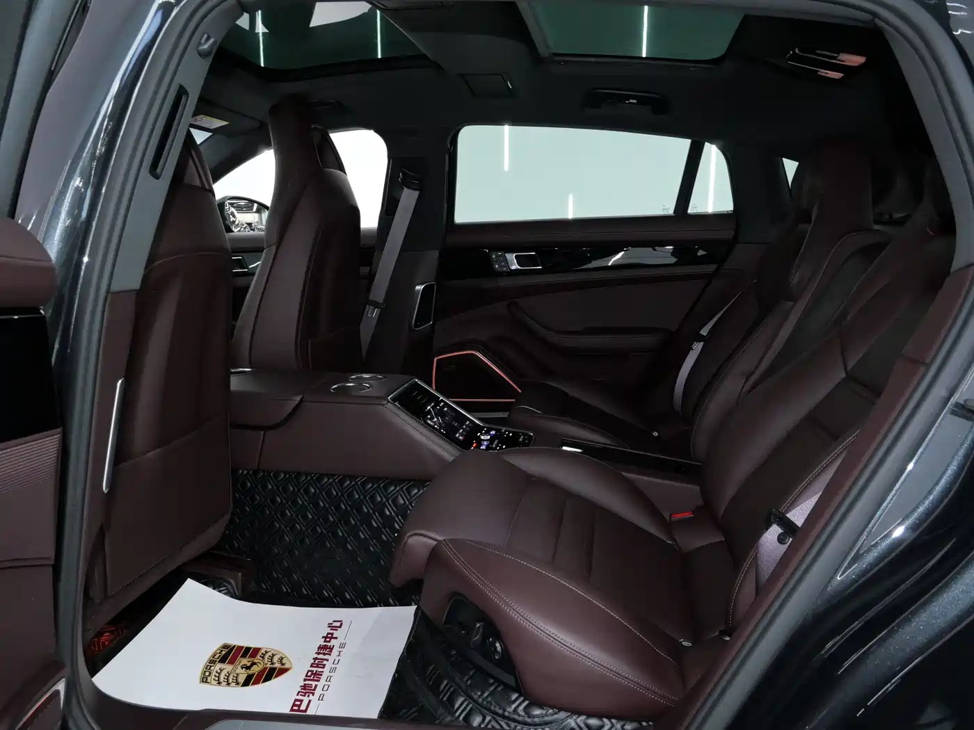 Porsche Panamera 2022 Panamera 4 Executive Long Wheelbase Platinum Edition 2.9T фото 10