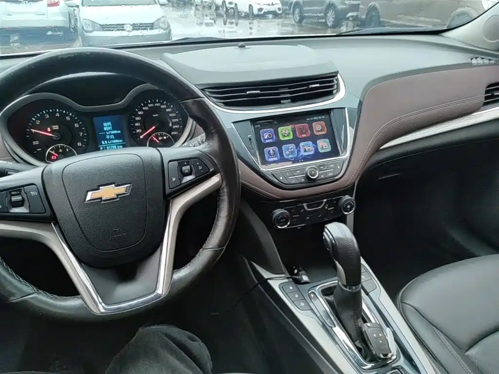 Chevrolet Malibu 2017 1.5T Automatic Luxury Edition фото 13
