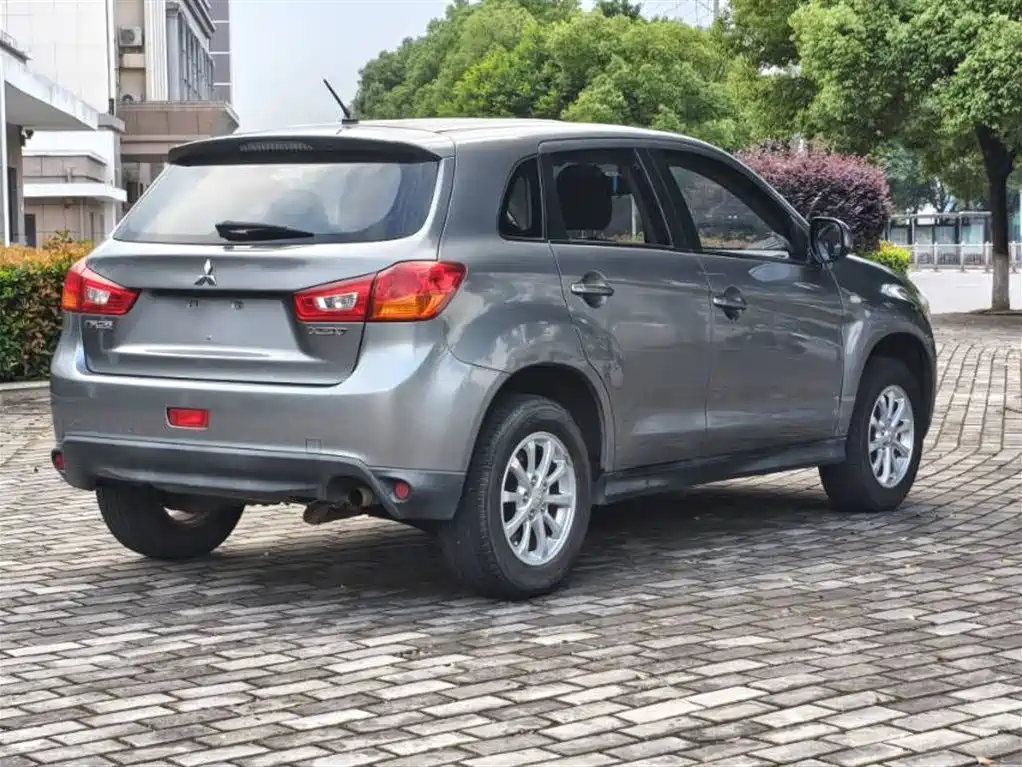 Mitsubishi ASX 2013 1.6L Manual 2WD Standard фото 9