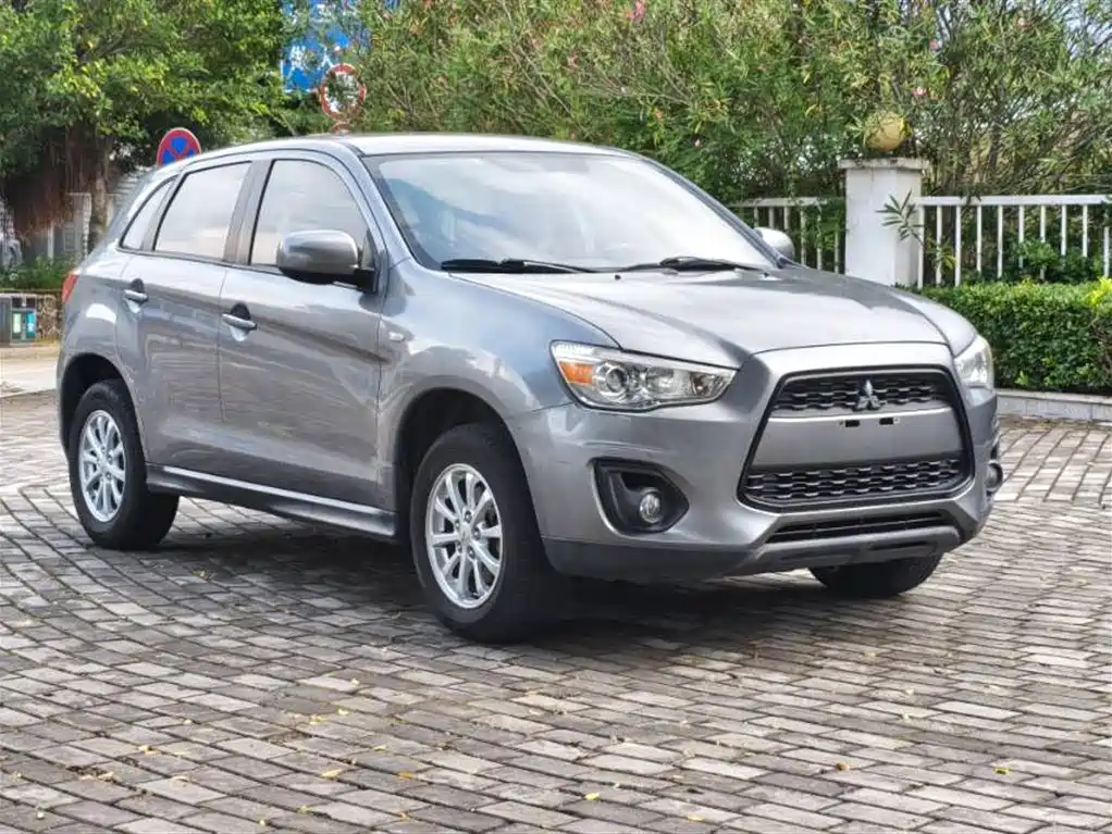 Mitsubishi ASX 2013 1.6L Manual 2WD Standard фото 3