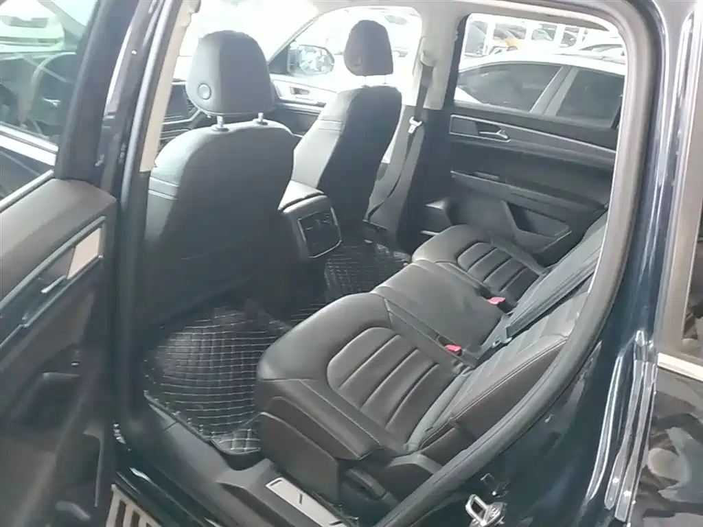 Volkswagen Teramont 2019 380TSI 4WD Luxury China V фото 17