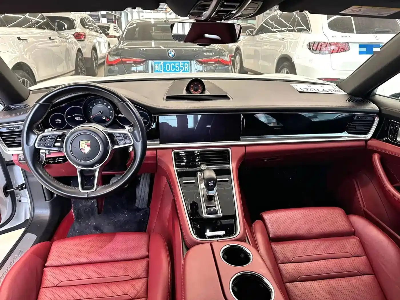 Porsche Panamera 2017 Panamera 3.0T фото 3
