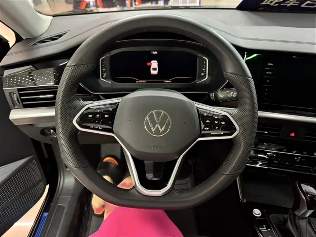 Volkswagen Passat 2024 380TSI Elite Edition фото 3
