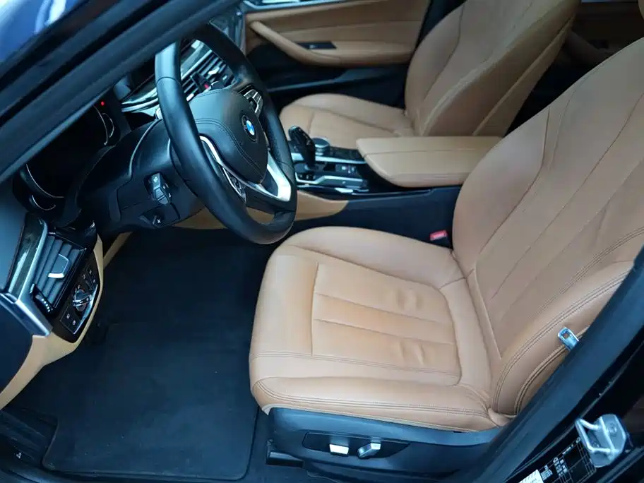 BMW 5 Series 2018 Facelift 530Li Leading M Sport Package фото 6