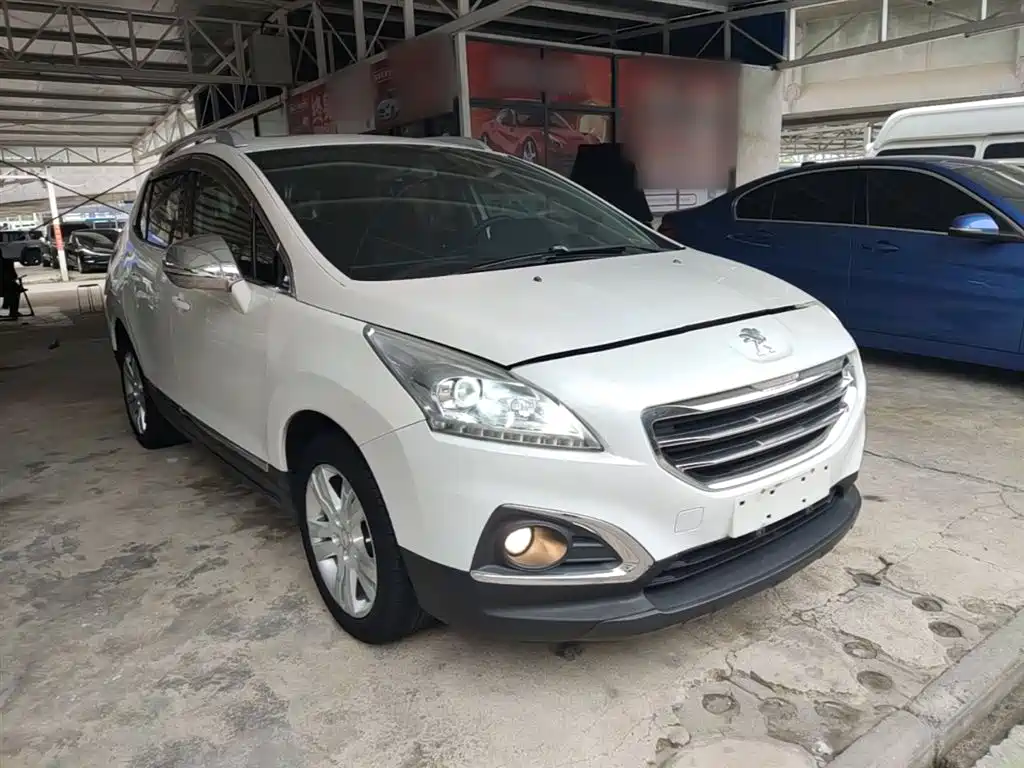 Peugeot 3008 2015 2.0L Automatic Classic Edition фото 4
