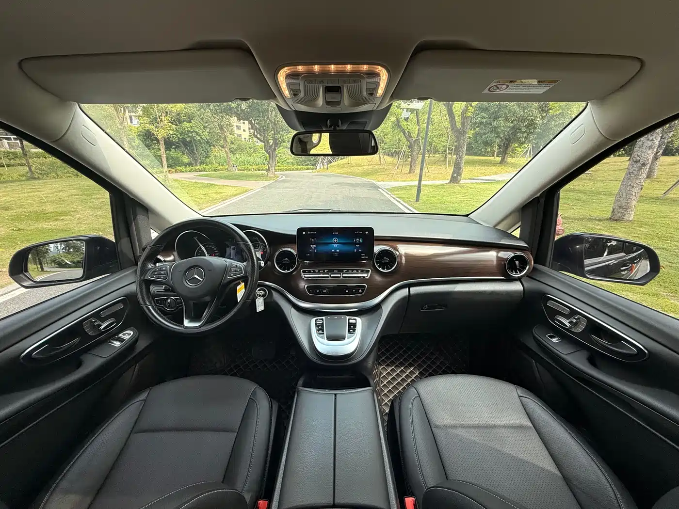 Mercedes-Benz V-Class 2021 V 260 Pilot Edition фото 5