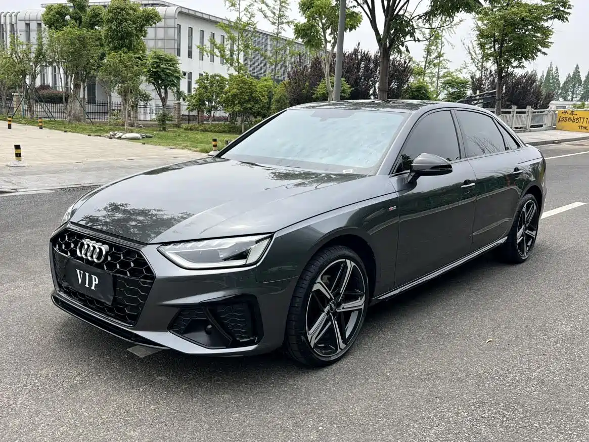 Audi A4L 2024 40 TFSI Luxury Dynamic