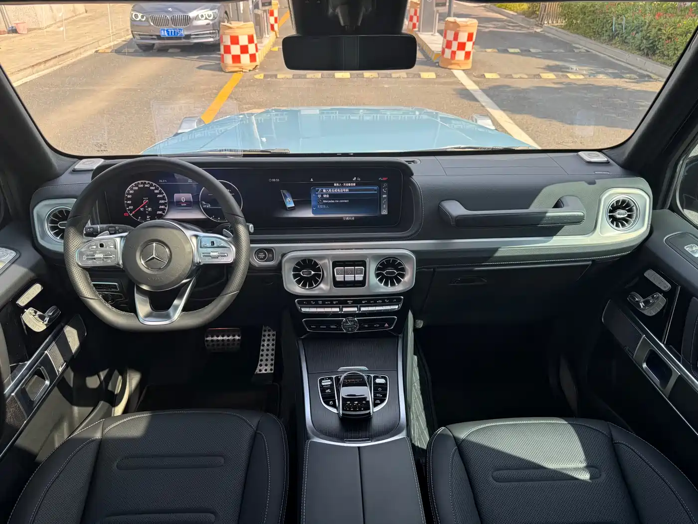Mercedes-Benz G-Class 2024 G 500 фото 10