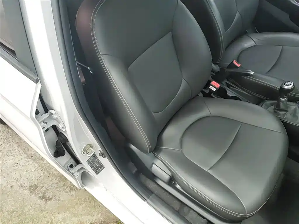 Hyundai Verna 2017 1.4L Manual Color Edition (China V) фото 25