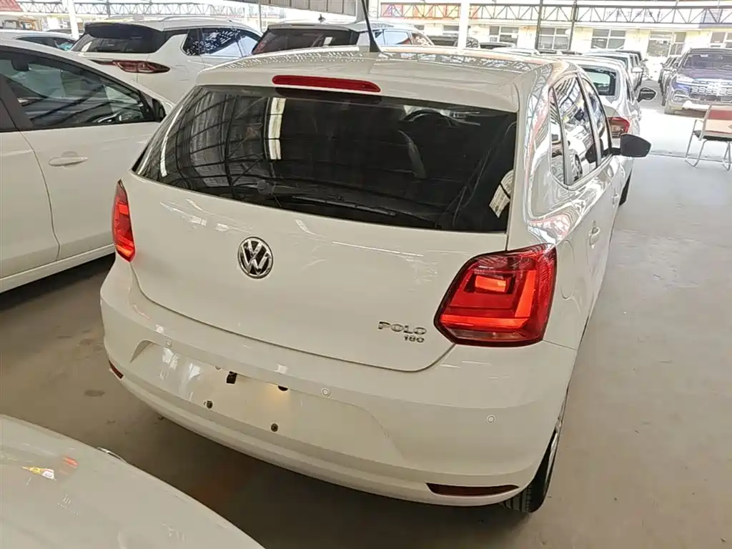 Volkswagen Polo 2018 1.5L Auto Safe Drive фото 6
