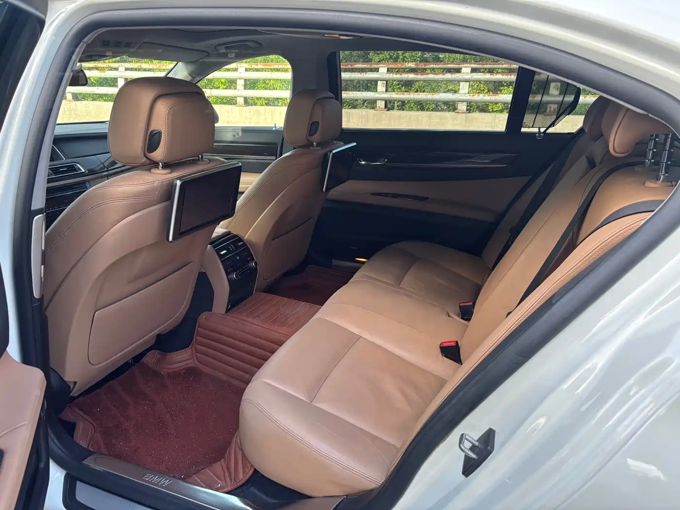 BMW 7 Series 2013 Model 730Li Leading фото 6