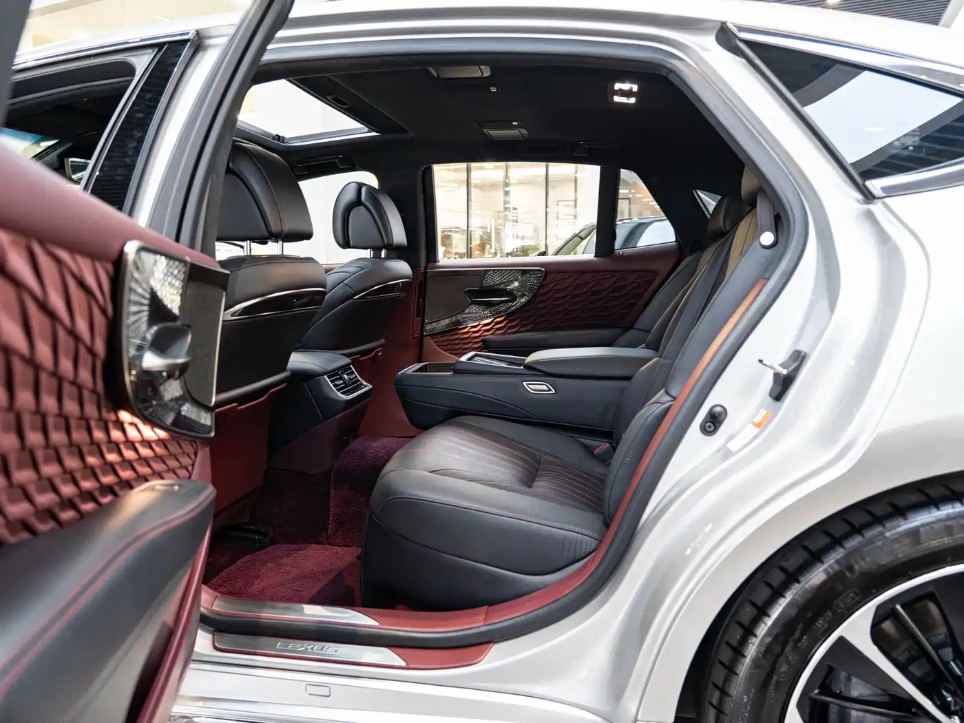 LEXUS LS
