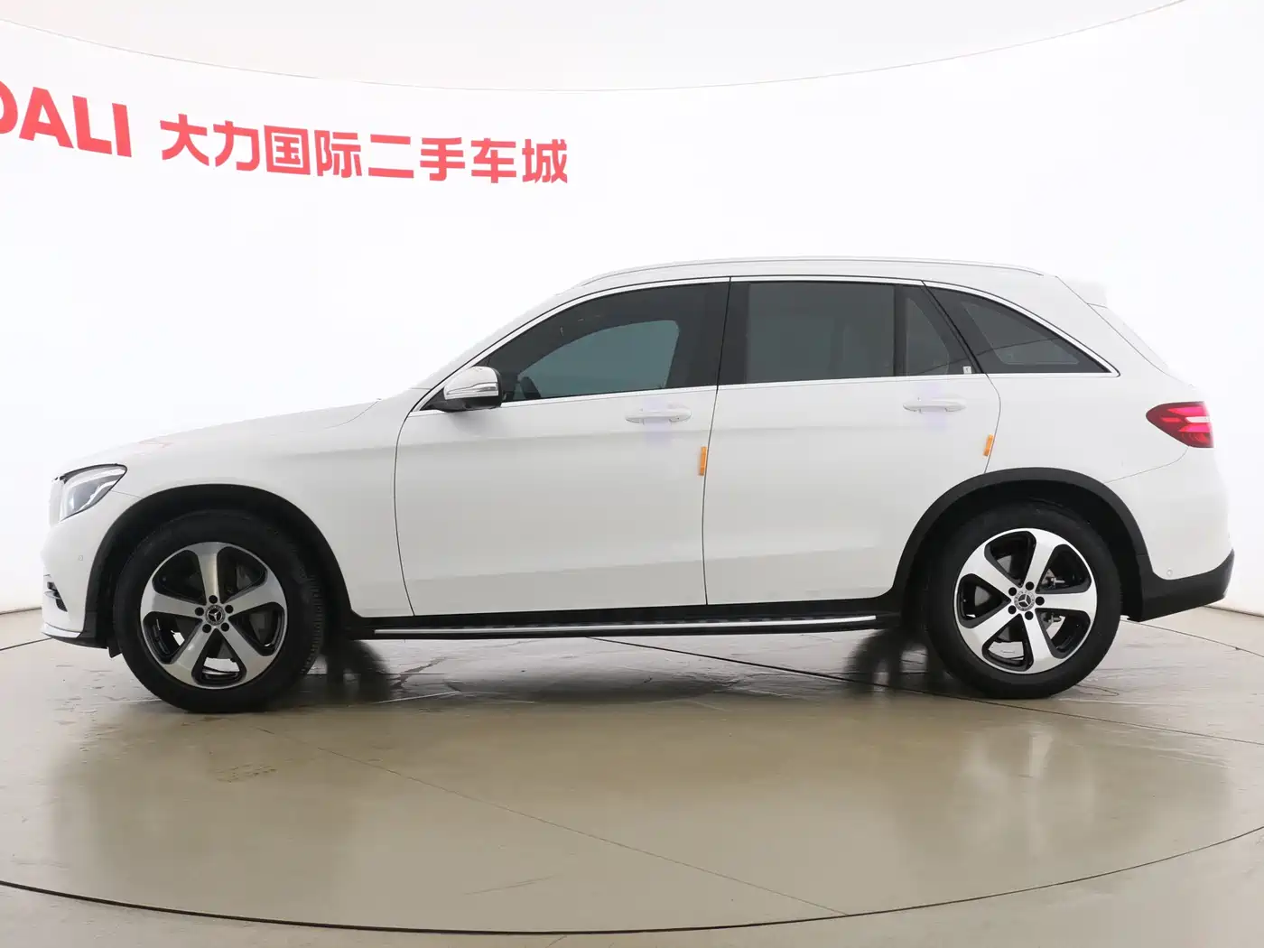 Mercedes-Benz GLC 2019 GLC 260 L 4MATIC Luxury фото 11