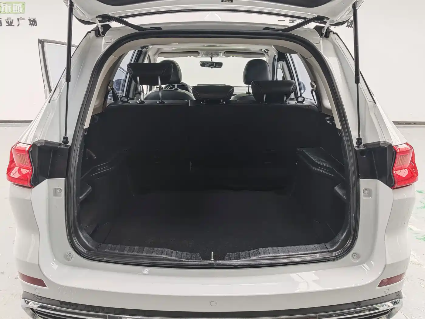 Photo 16 - Haval M6