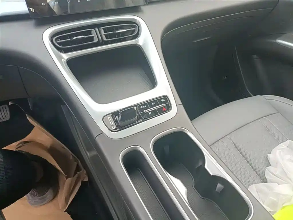 Geely Galaxy Starry Wish 2026 Edition 310km Youth Version фото 14
