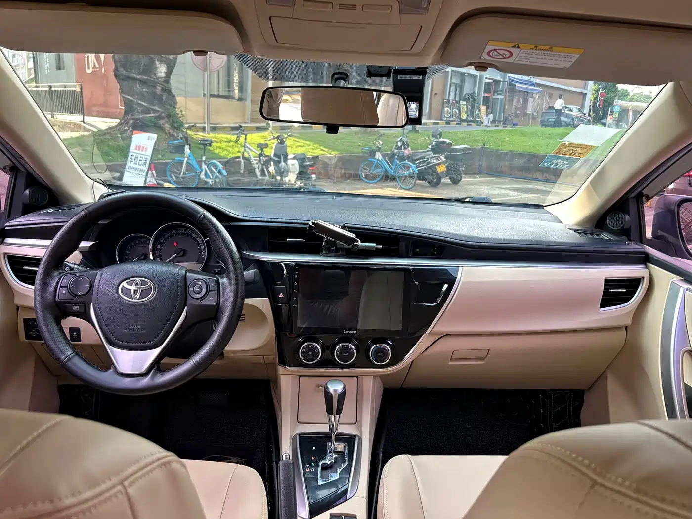 Toyota Corolla 2017 1.2T CVT GL фото 18