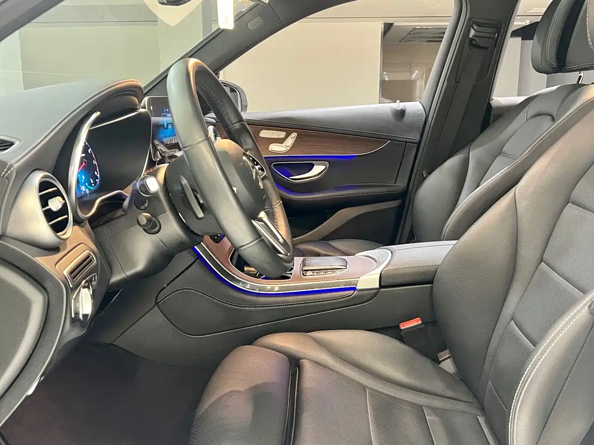 Mercedes-Benz GLC 2021 GLC 300 L 4MATIC Sporty фото 6