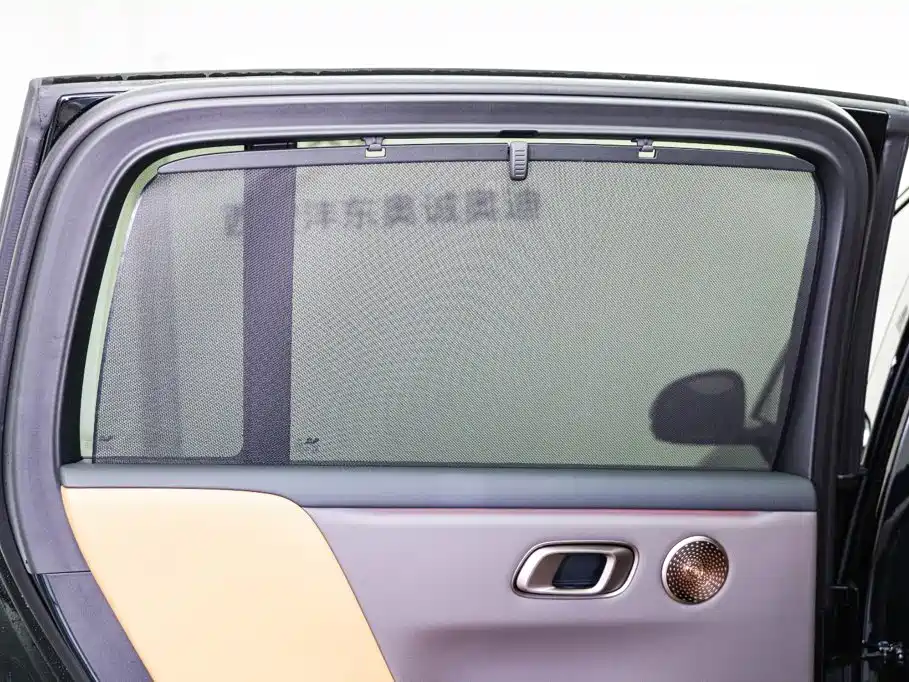 Фото 23 - Li Auto i6