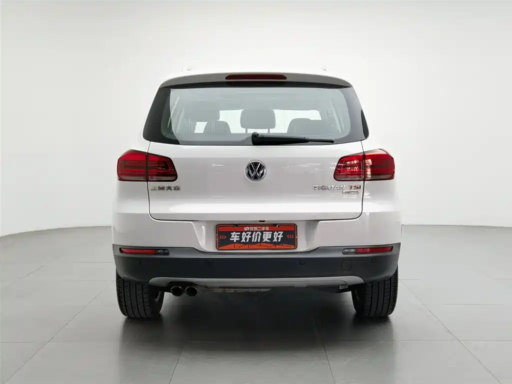 Volkswagen Tiguan 2015 2.0TSI Automatic 4WD Luxury фото 4