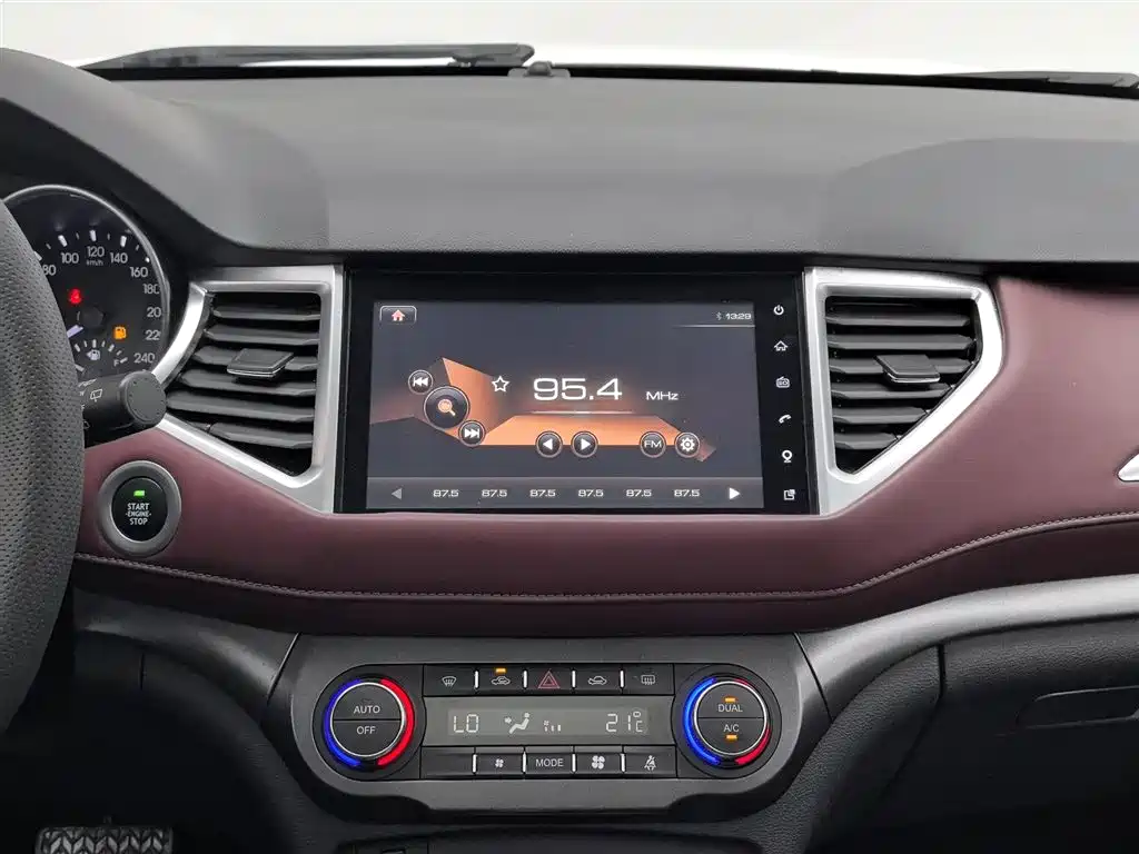 Haval H6 Coupe 2019 1.5T Automatic 2WD Luxury Smart Connect Edition China V фото 12