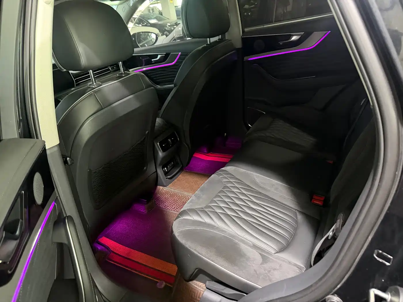 Hongqi HS5 2019 2.0T Smart Connect Enjoy 4WD Edition фото 8