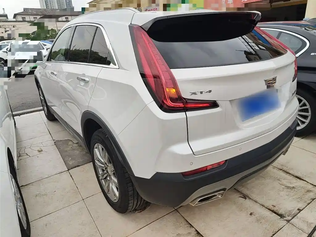 Cadillac XT4 2018 28T FWD Leading Edition фото 5