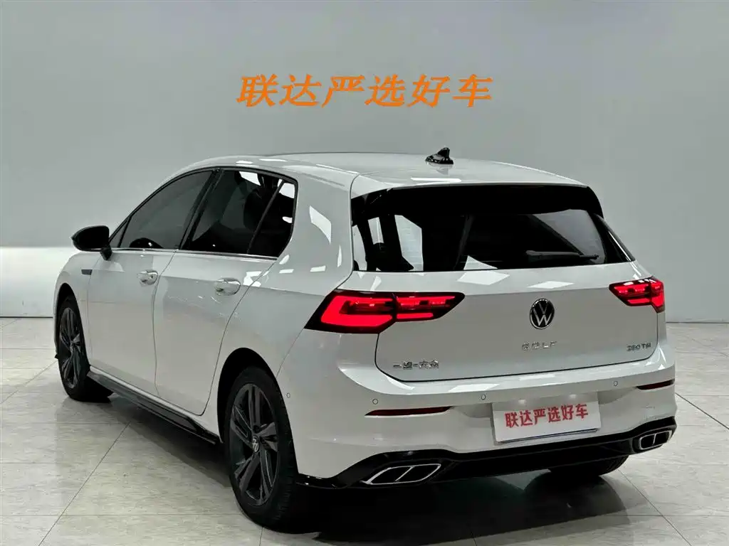 Volkswagen Golf 2021 280TSI DSG R-Line фото 23