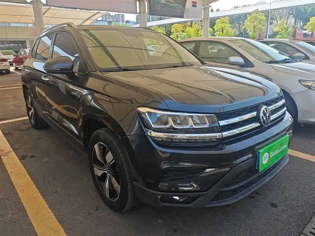 VOLKSWAGEN TUYUE