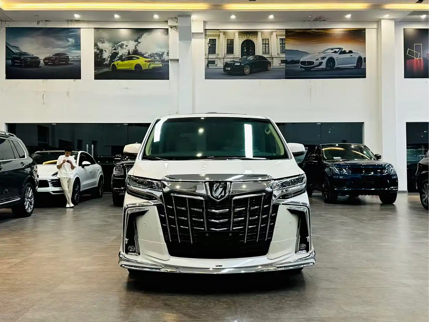 Toyota Alphard 2015 3.5L Luxury Edition фото 2