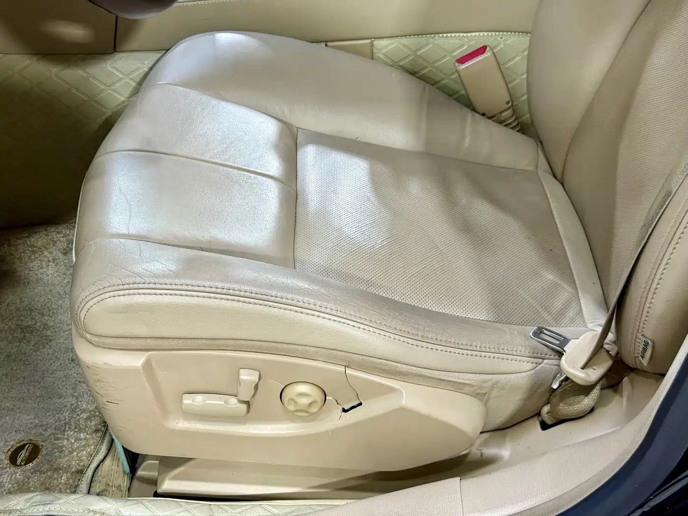 Cadillac SLS 2012 2.0T Comfort фото 9