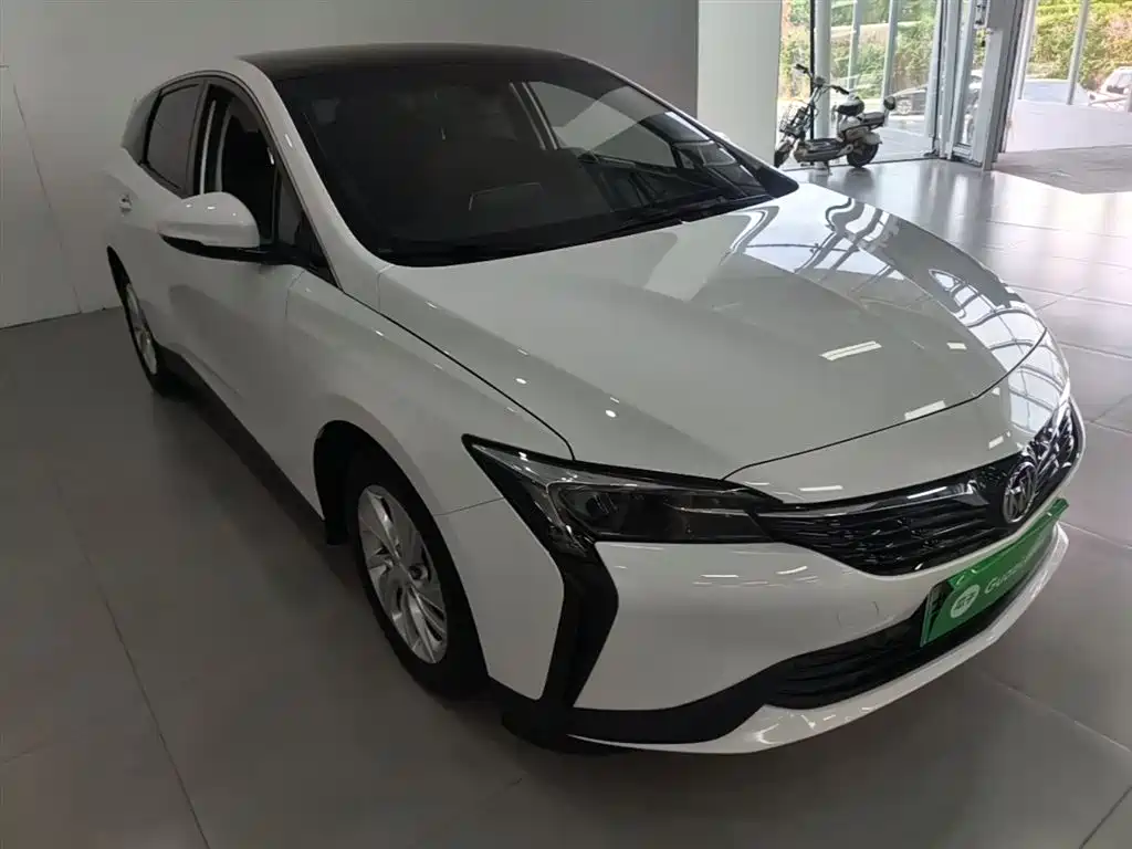 Buick Velite 6 2020 Plug-in Hybrid Connected Fashion Edition фото 4