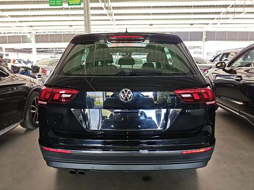 Volkswagen Tiguan L 2019 330TSI Auto 2WD Smart Luxury Edition China V фото 6