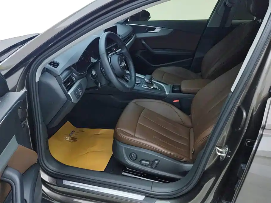 Фото 9 - Audi A4L