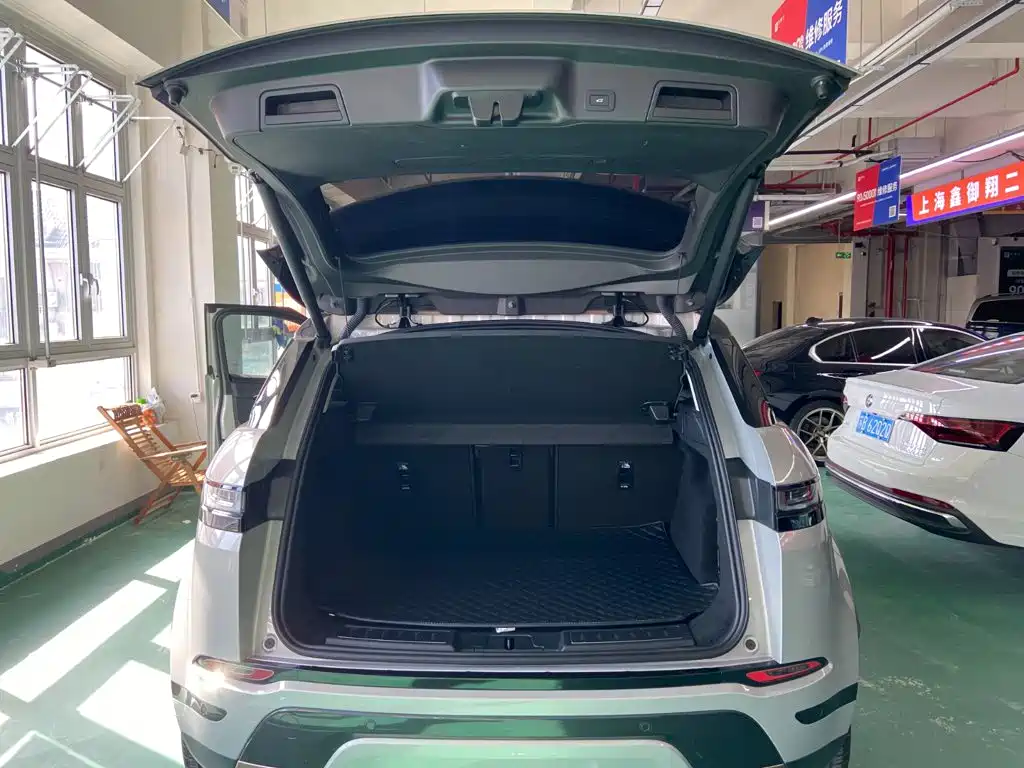 صورة 15 - Land Rover Range Rover Evoque
