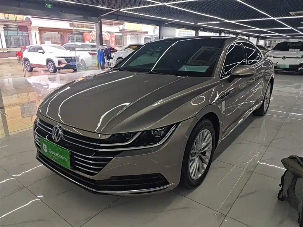Volkswagen FAW-Volkswagen CC 2019 330TSI Charming Appearance (China V) фото 2