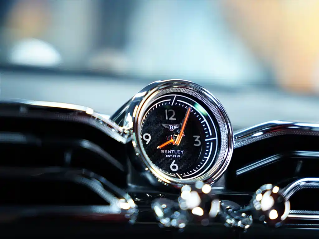 BENTLEY TIMYUE PLUG-IN HYBRID