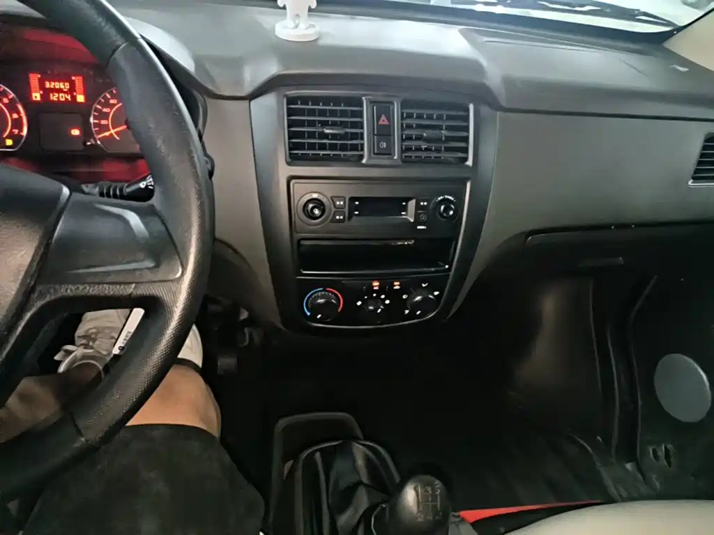 Wuling Motors Wuling Rongguang S 2021 2021 Model 1.2L Basic 5-Seater LSI