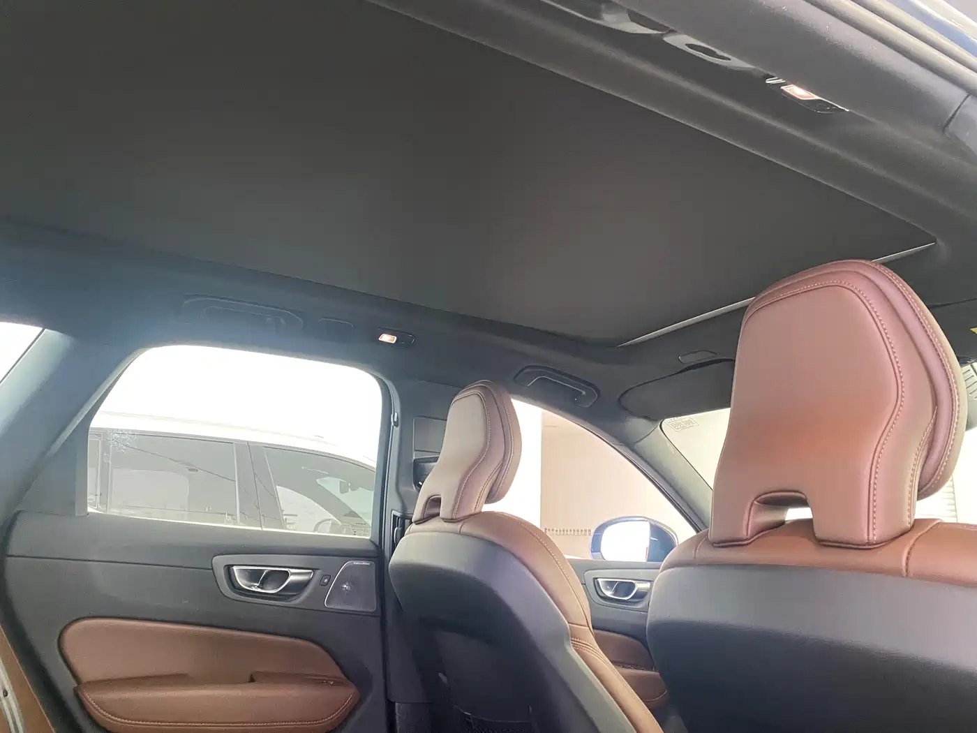 VOLVO XC60 PLUG IN HYBRID