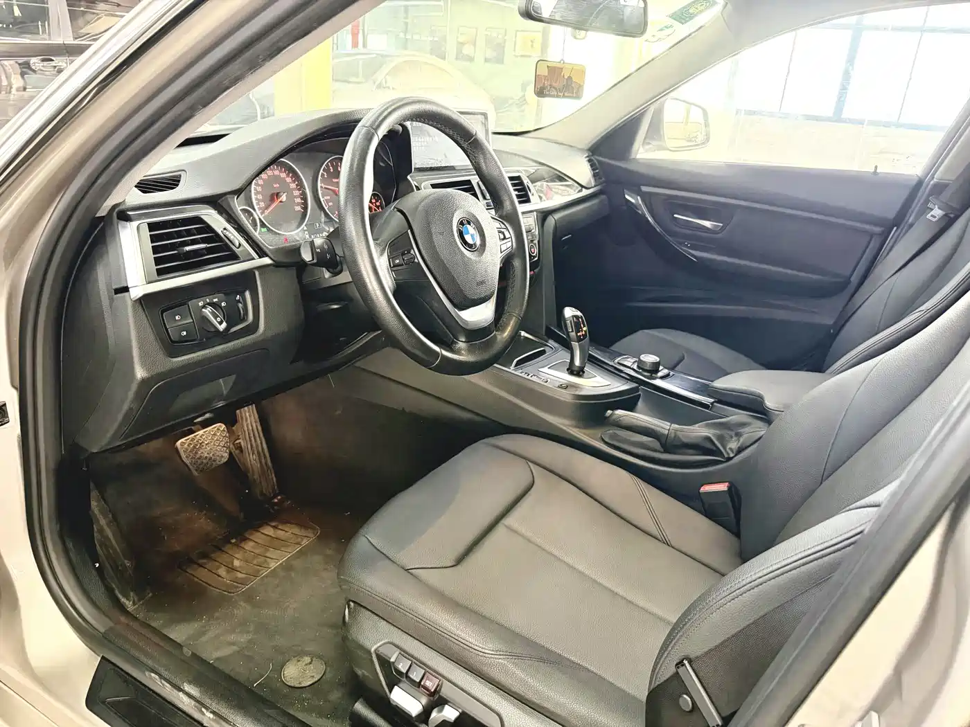 BMW 3 Series 2017 320Li Fashion фото 4