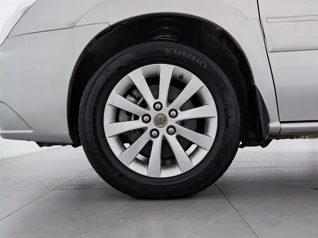 Buick GL8 2014 2.4L Classic Edition фото 17