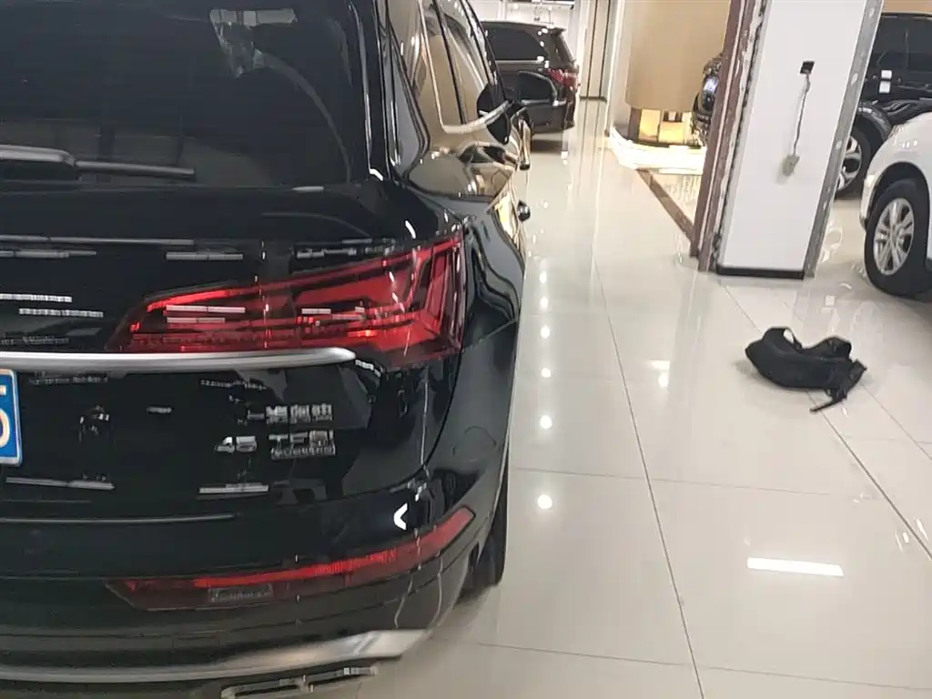 Audi Q5L 2022 Facelift 45T Luxury Dynamic фото 8