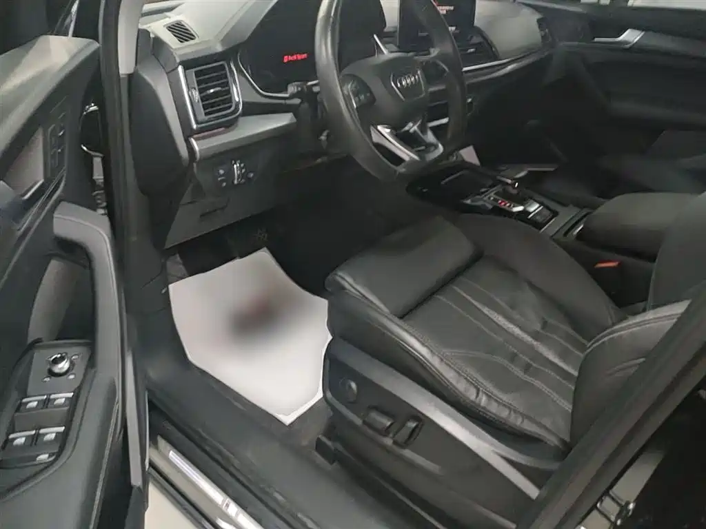 Audi Q5L 2022 Facelift 45T Luxury Dynamic фото 17