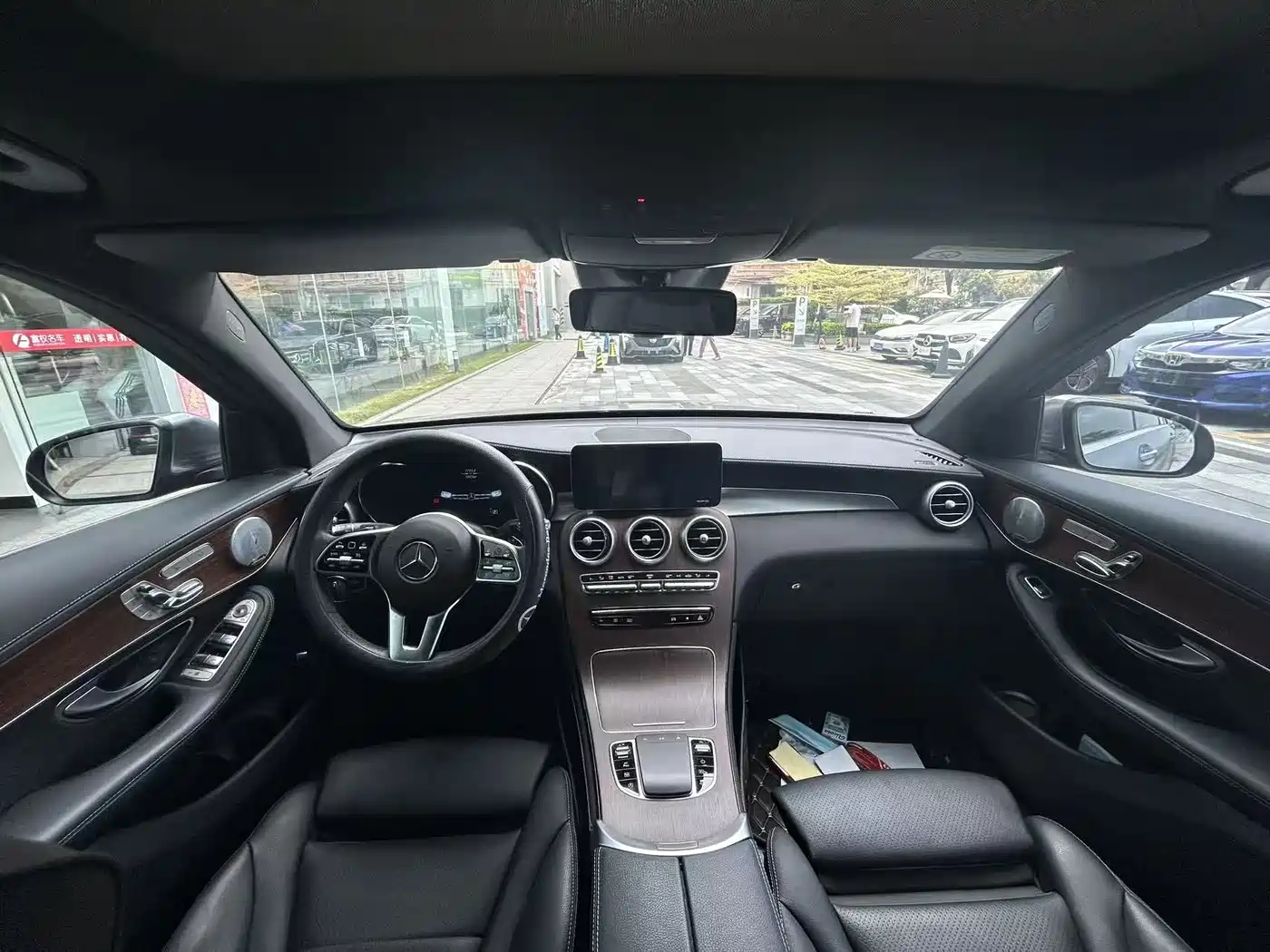 Mercedes-Benz GLC 2021 GLC 300 L 4MATIC Sporty фото 9