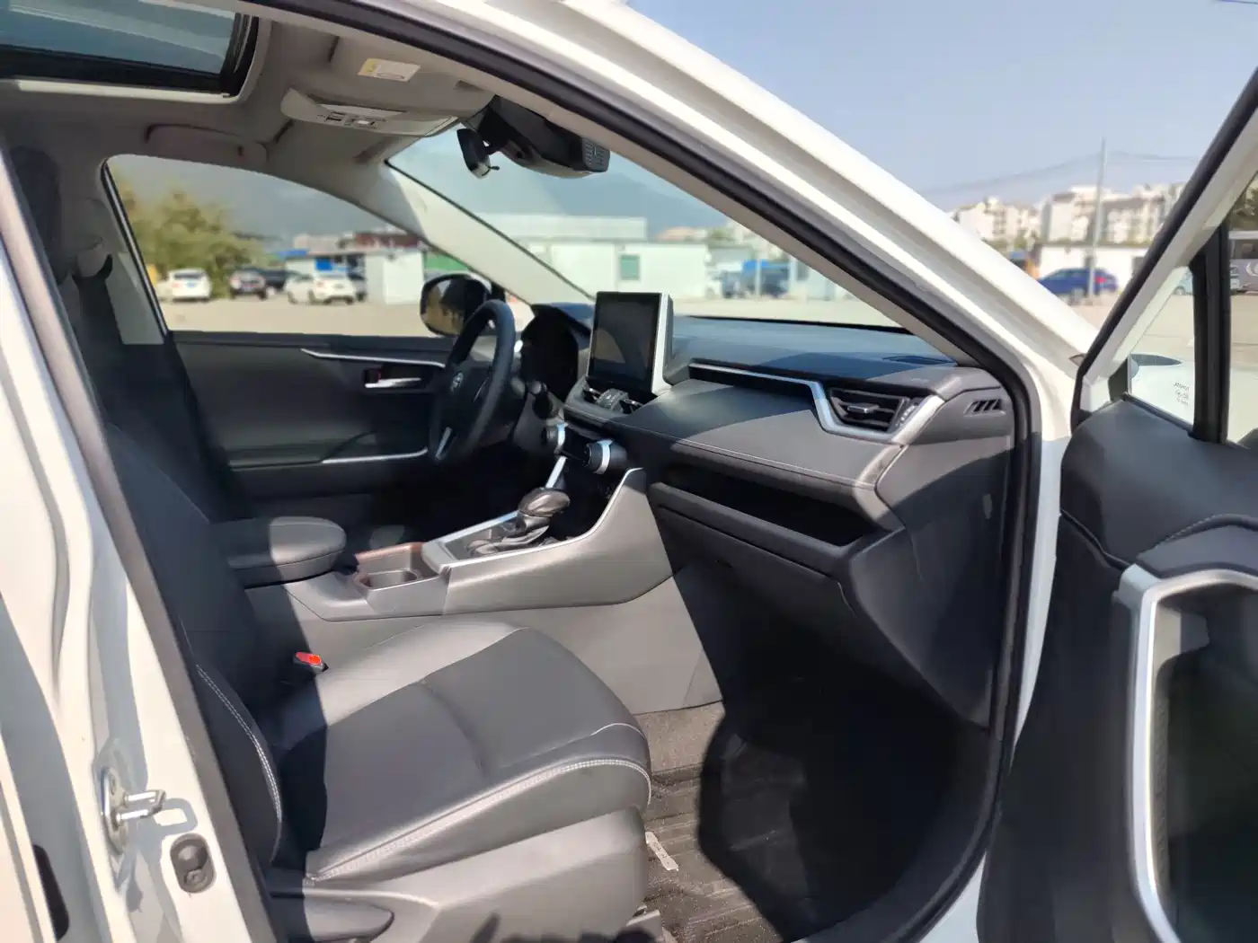 TOYOTA RAV4 RONGFANG