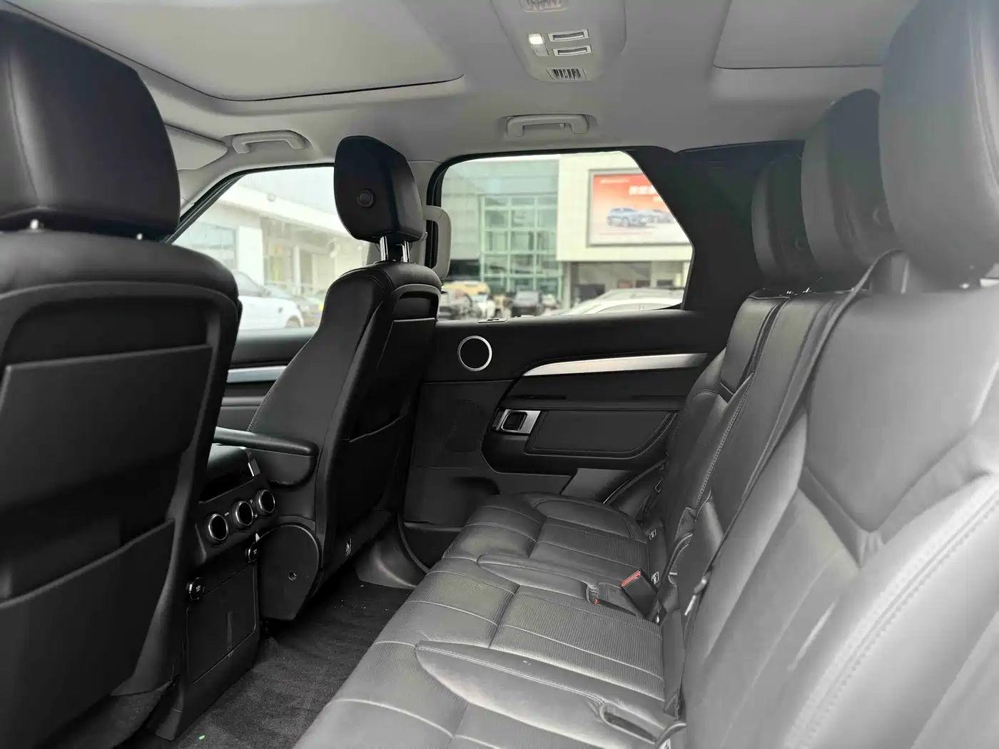 Land Rover Discovery 2020 3.0 SC V6 30th Anniversary Special Edition фото 5