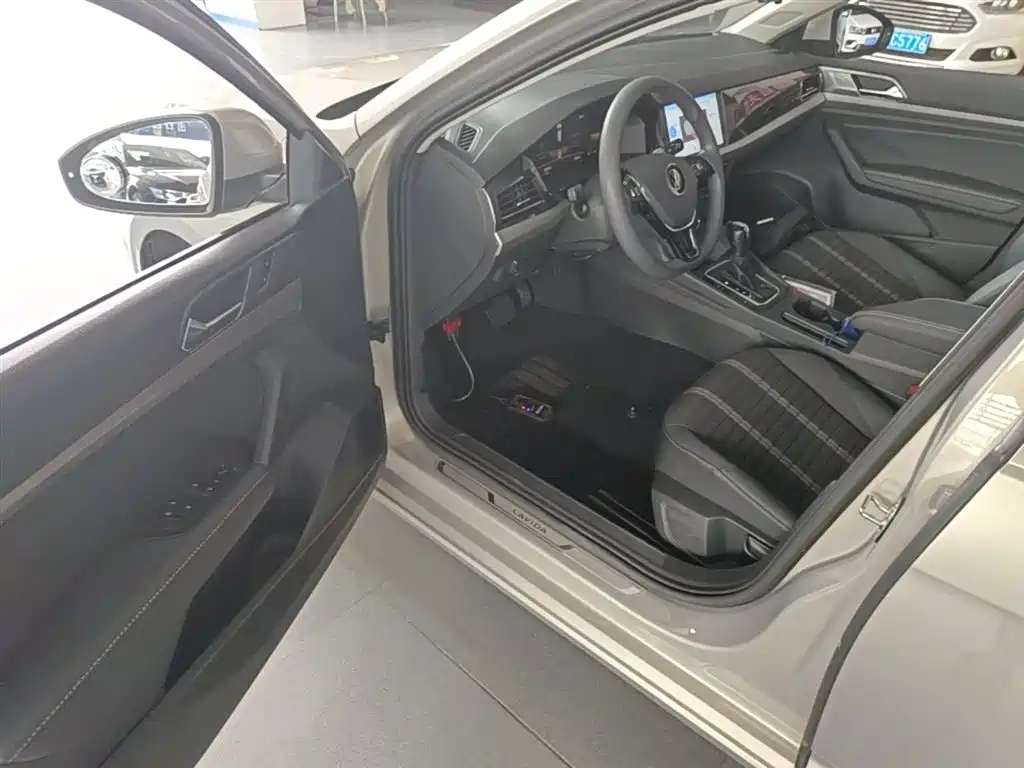 Volkswagen Lavida 2022 280TSI DSG Comfort Edition фото 16