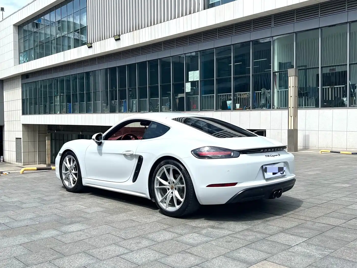 Porsche 718 2016 Cayman 2.0T фото 6