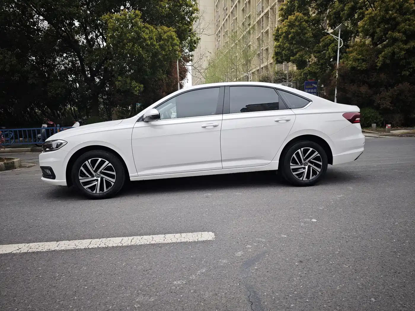 Volkswagen Lavida 2022 280TSI DSG Comfort Edition фото 4
