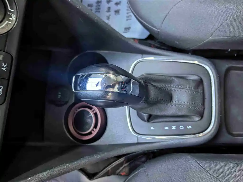 Volkswagen Polo 2018 1.5L Auto Safe Drive фото 14