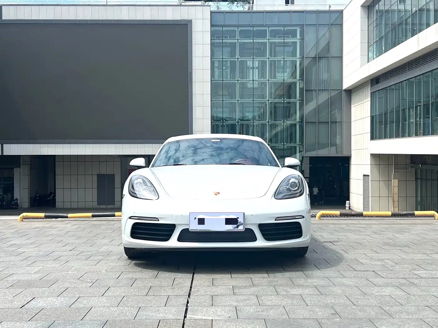 Porsche 718 2016 Cayman 2.0T фото 2